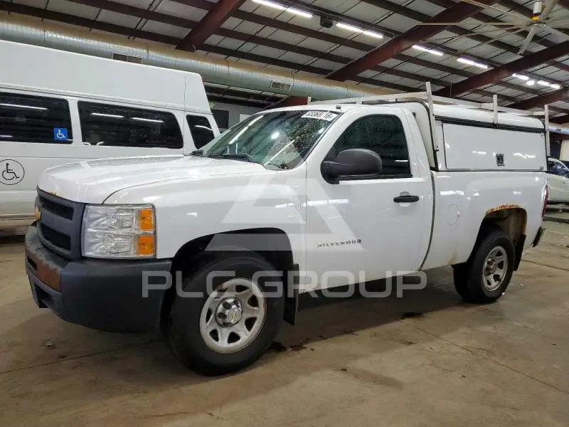 2013 Chevrolet Silverado photo
