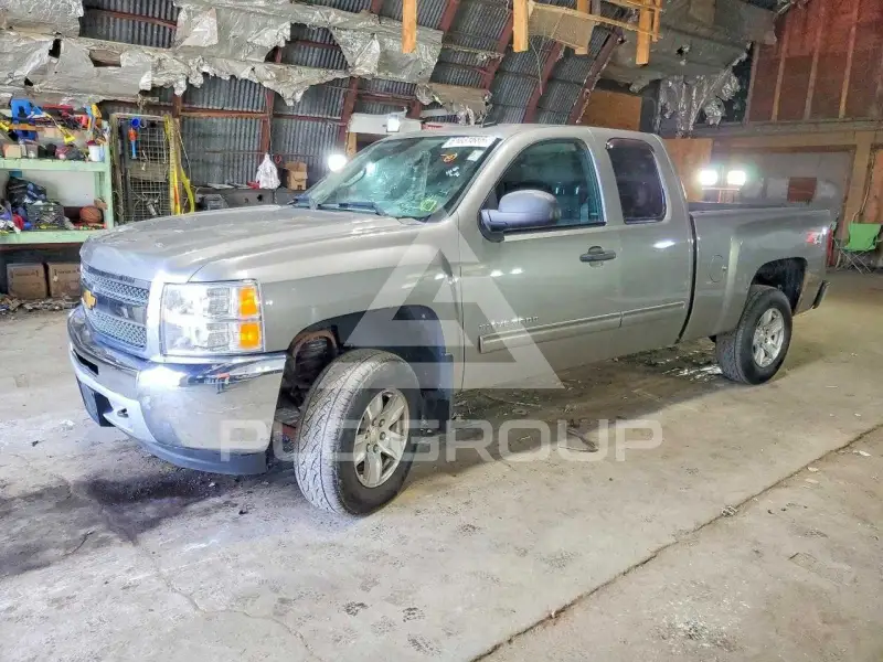 2013 Chevrolet Silverado photo