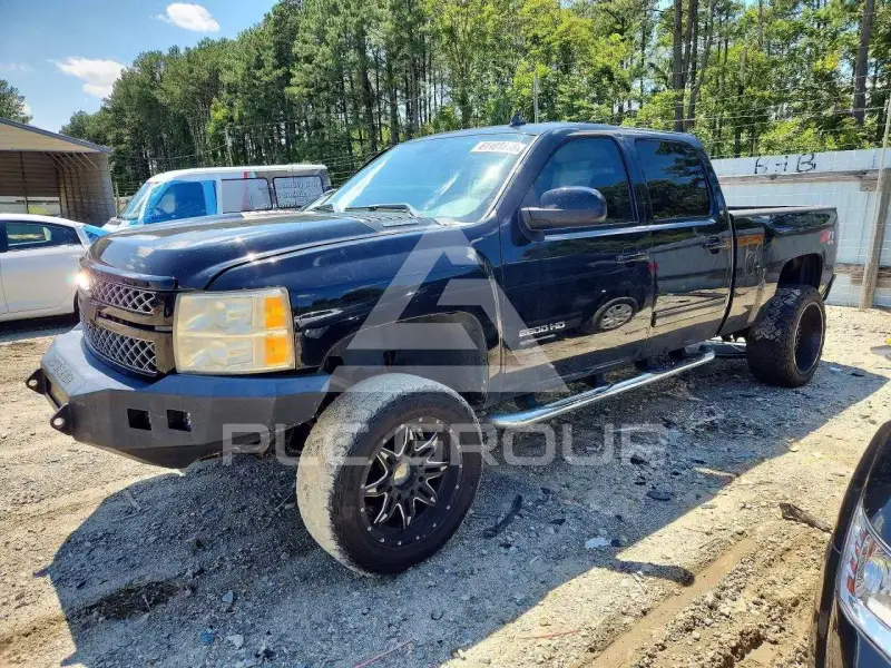 2013 Chevrolet Silverado photo