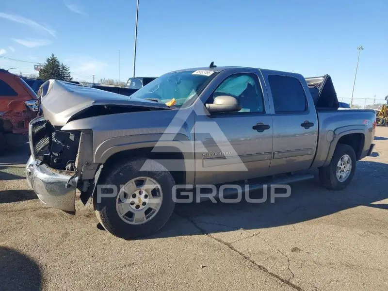2013 Chevrolet Silverado photo