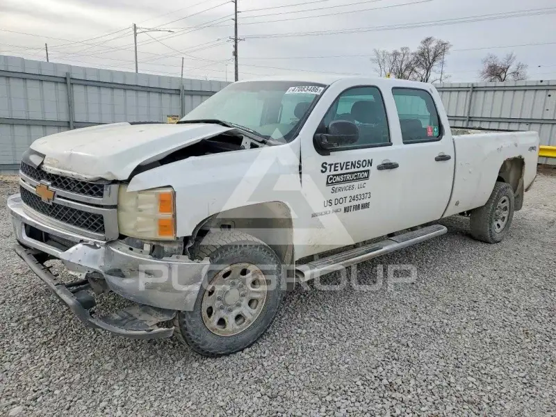 2013 Chevrolet Silverado photo