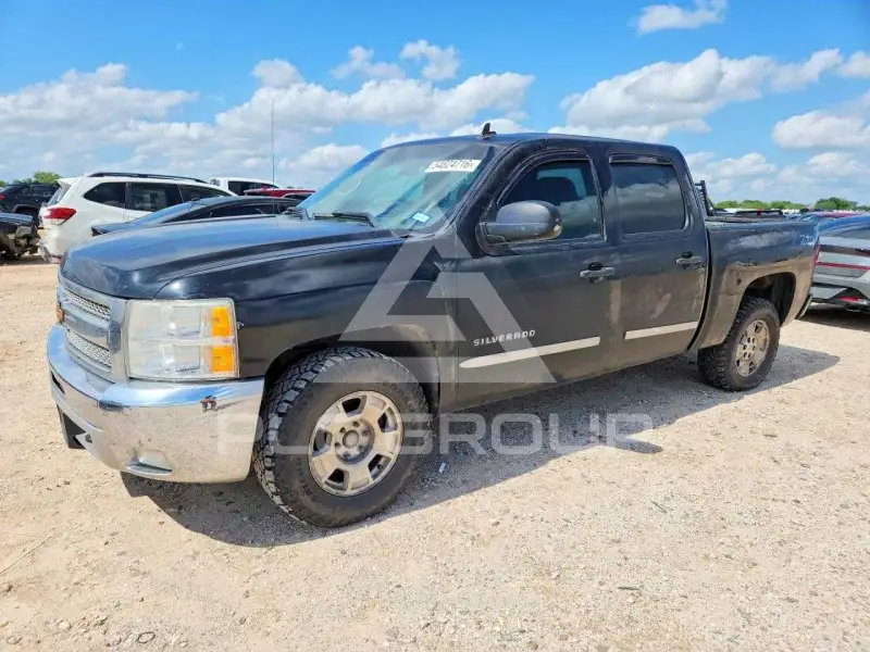 2013 Chevrolet Silverado photo