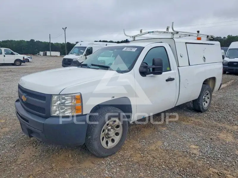 2013 Chevrolet Silverado photo