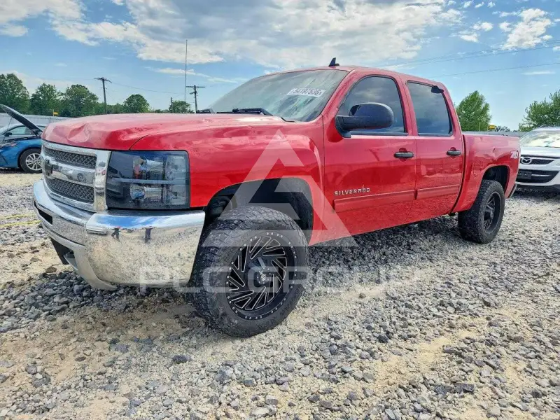 2013 Chevrolet Silverado photo