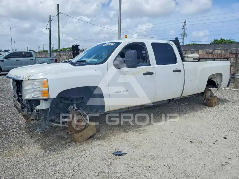 2013 Chevrolet Silverado photo