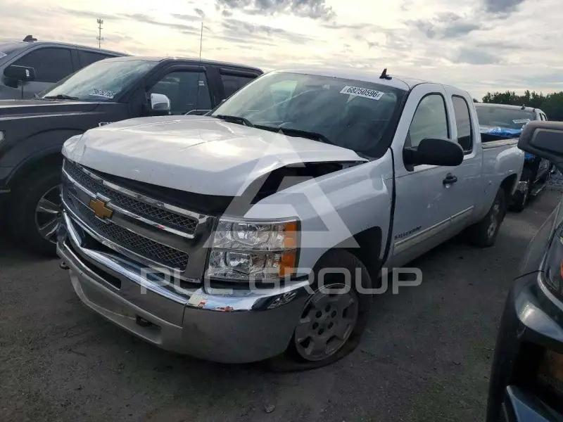 2013 Chevrolet Silverado photo