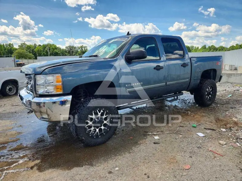 2013 Chevrolet Silverado photo