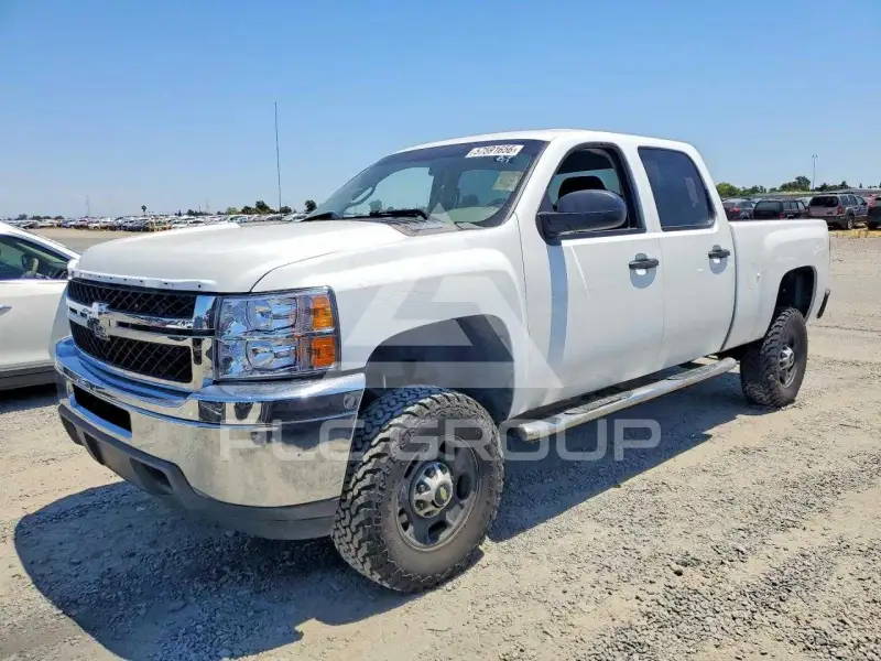 2013 Chevrolet Silverado photo