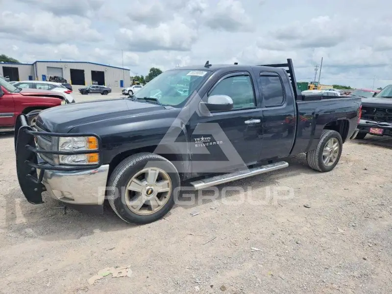 2013 Chevrolet Silverado photo