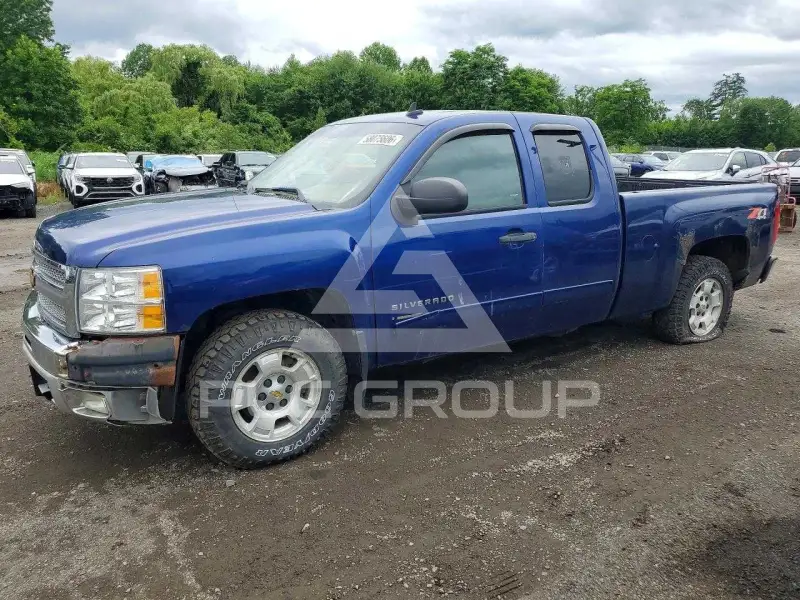 2013 Chevrolet Silverado photo