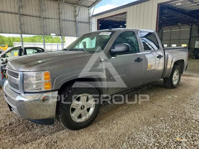 2013 Chevrolet Silverado photo