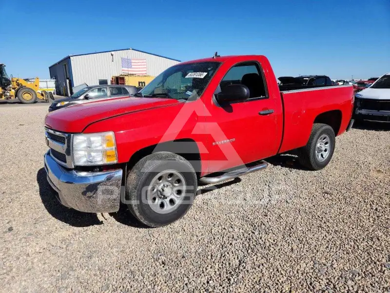 2013 Chevrolet Silverado photo