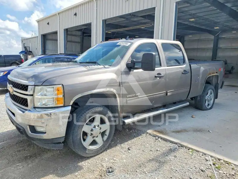2013 Chevrolet Silverado photo