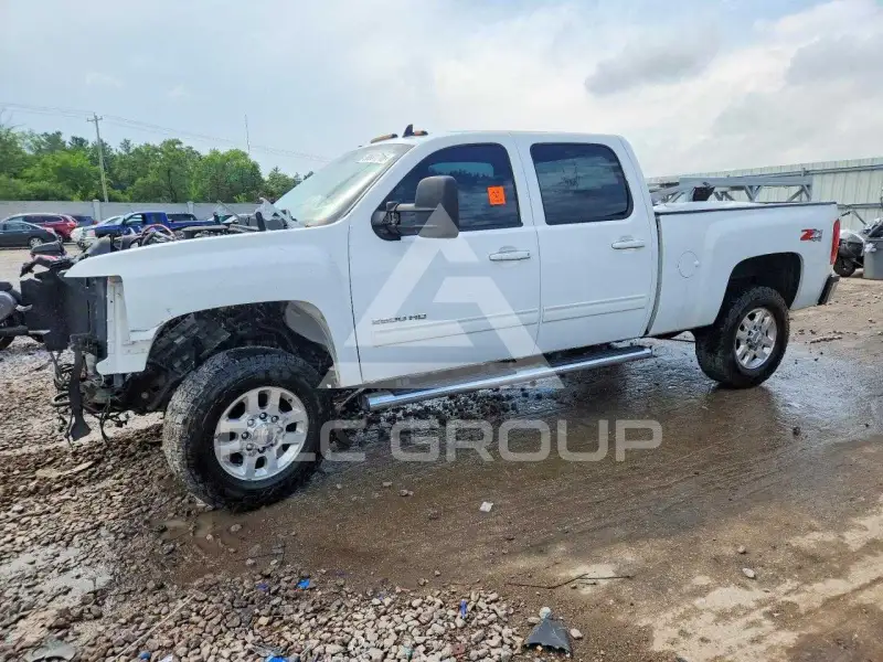 2013 Chevrolet Silverado photo