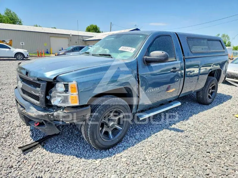 2013 Chevrolet Silverado photo