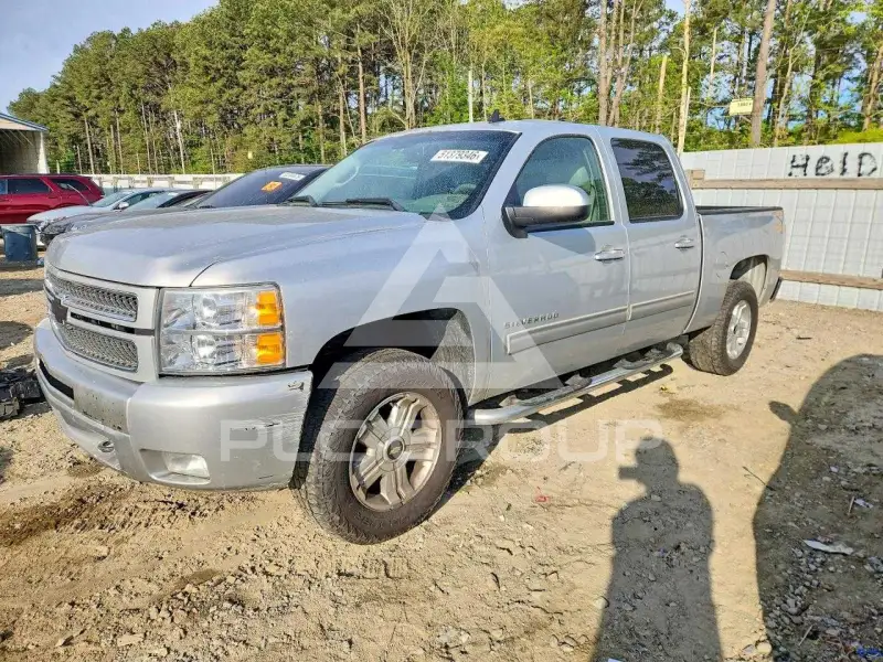 2013 Chevrolet Silverado photo