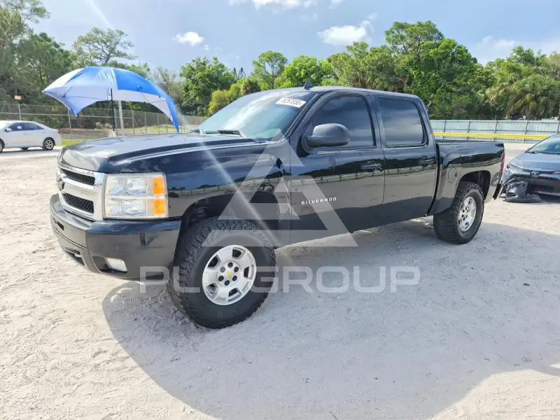 2013 Chevrolet Silverado photo