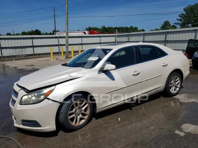 2013 Chevrolet Malibu photo