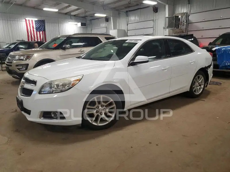 2013 Chevrolet Malibu photo