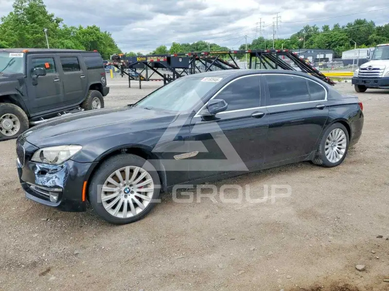 2013 BMW 740 photo