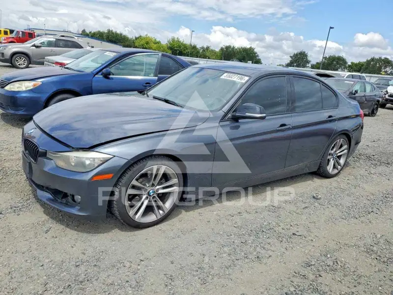 2013 BMW 330 фото