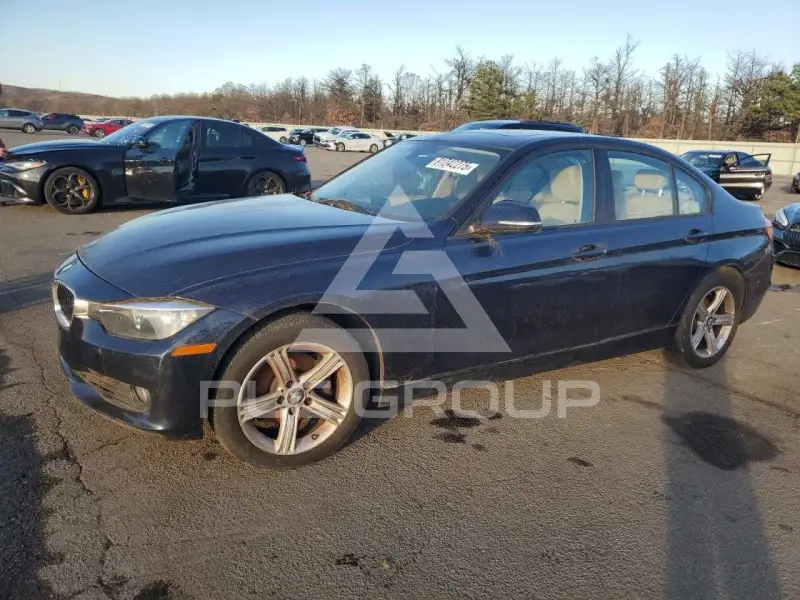 2013 BMW 330 photo