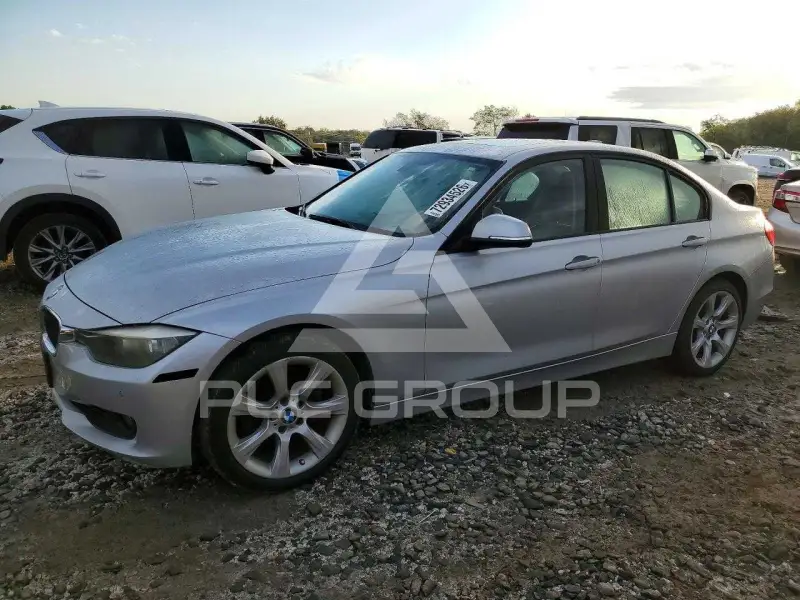 2013 BMW 328 фото