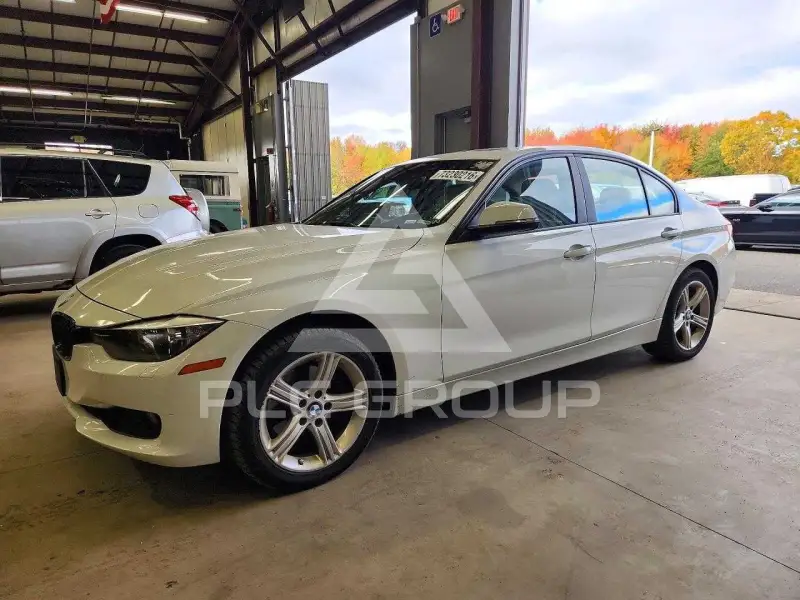 2013 BMW 328 photo