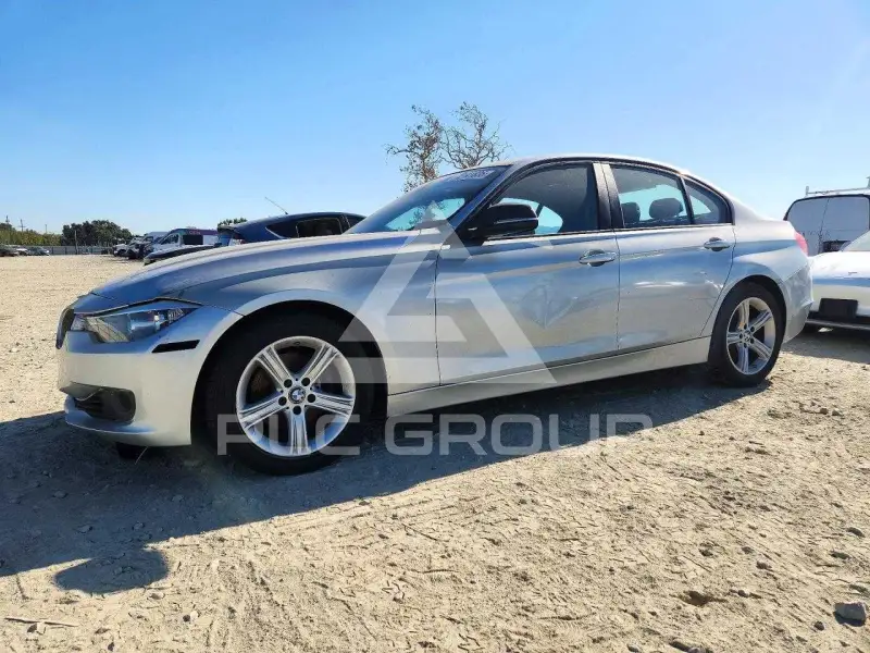 2013 BMW 328 фото