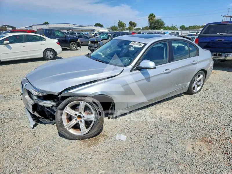 2013 BMW 328 photo