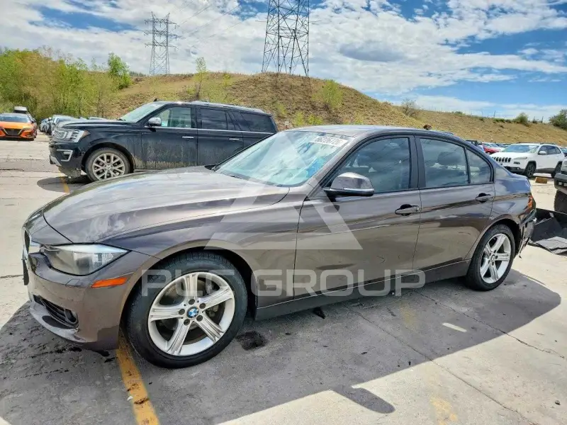 2013 BMW 328 photo