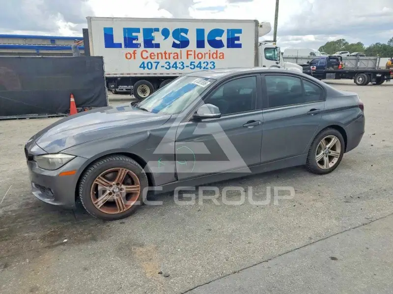 2013 BMW 328 photo