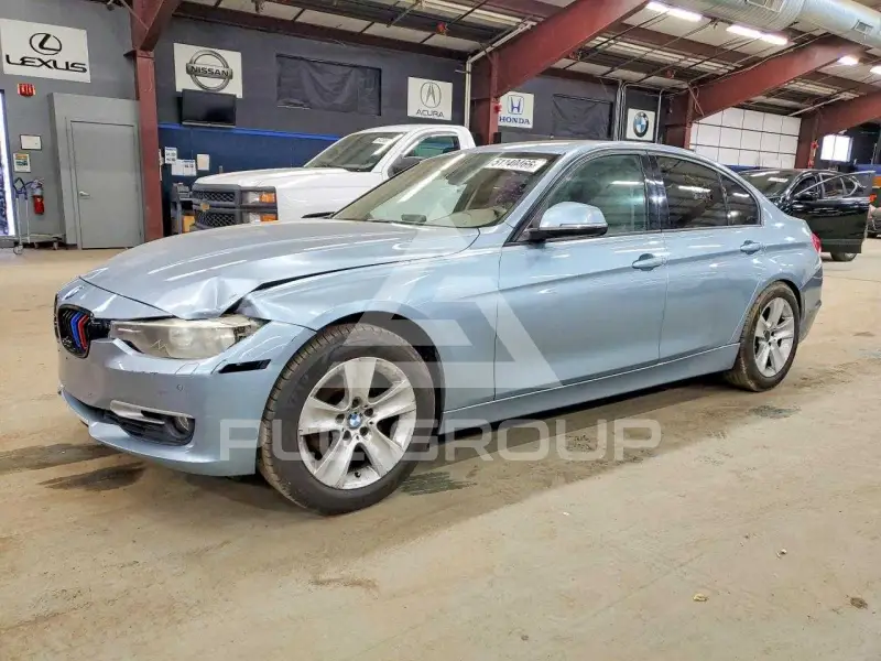 2013 BMW 328 фото