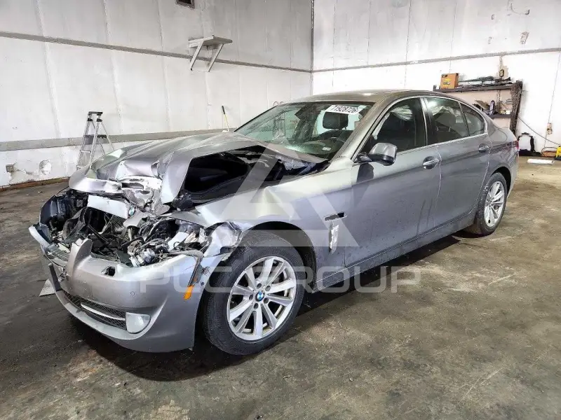 2013 BMW 528 фото