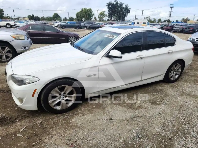 2013 BMW 528 фото