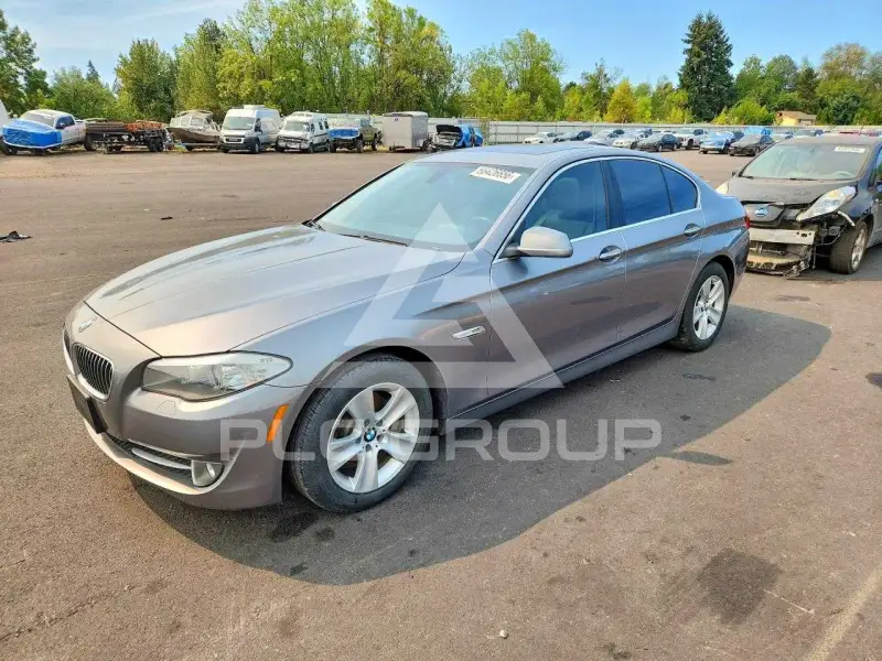 2013 BMW 528 фото