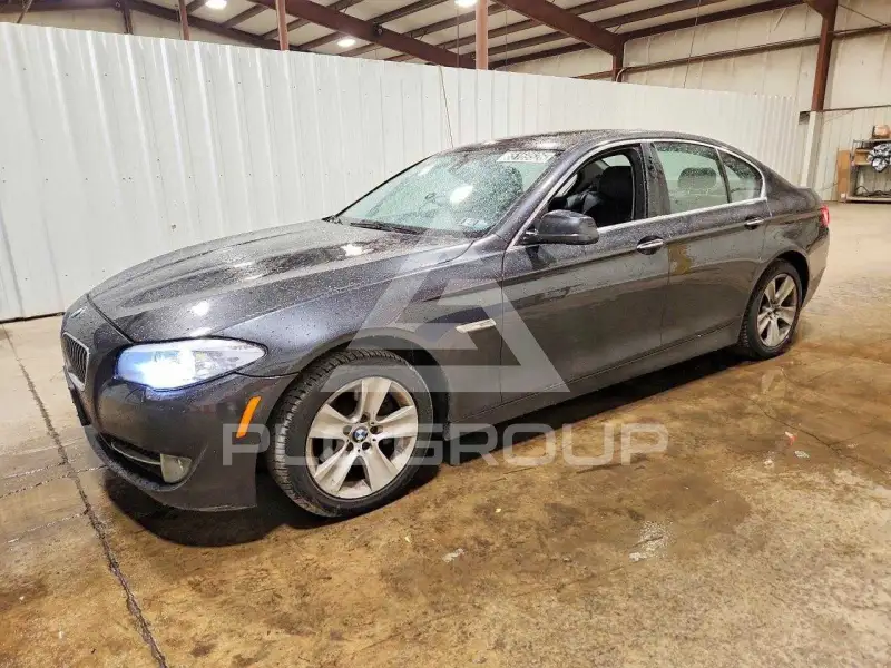 2013 BMW 528 фото
