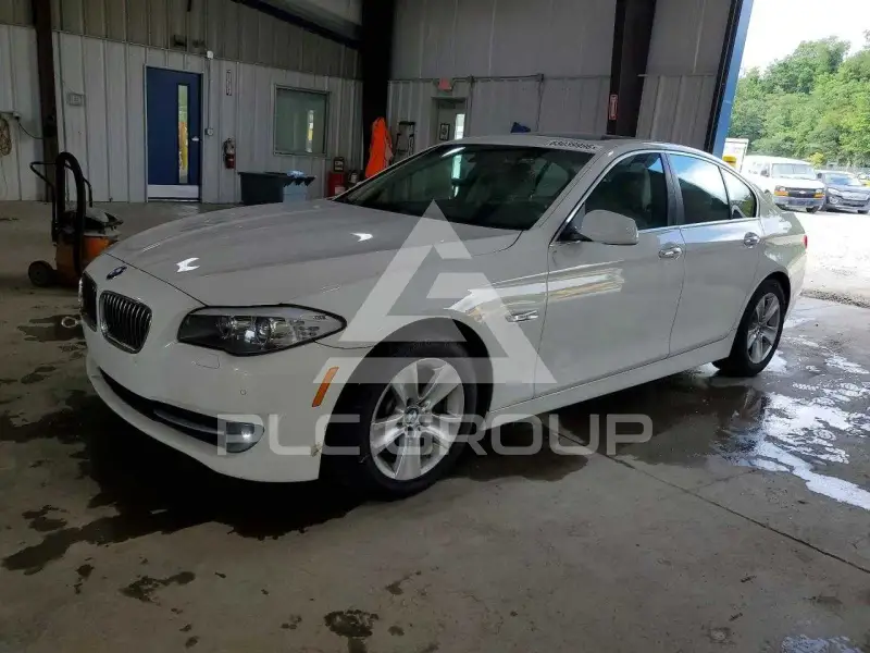 2013 BMW 528 фото