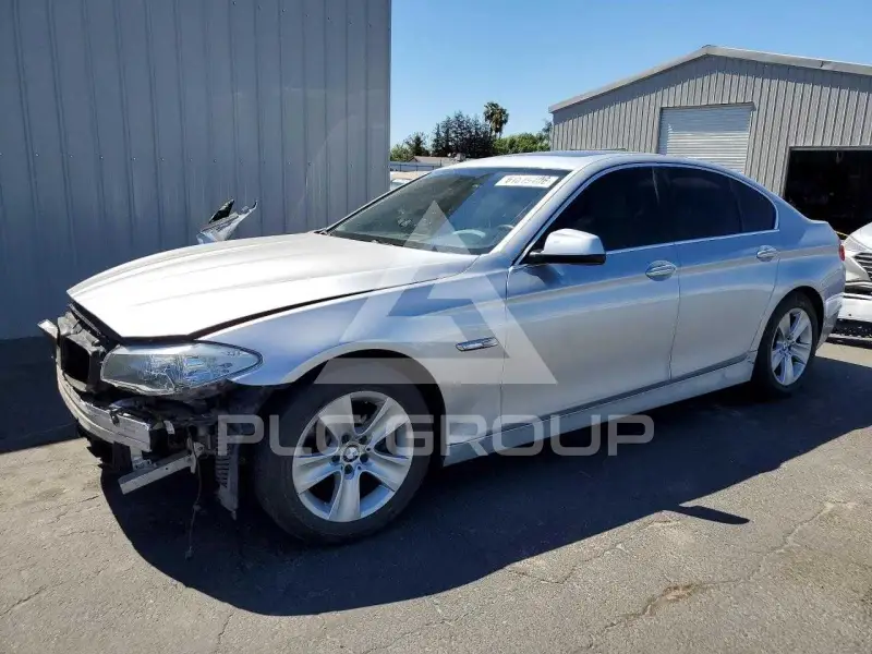 2013 BMW 528 фото