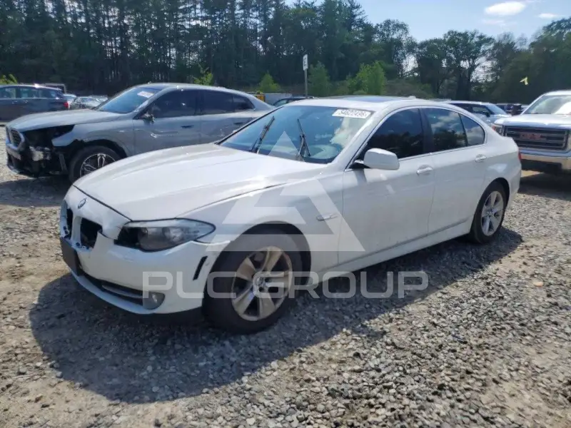 2013 BMW 528 фото