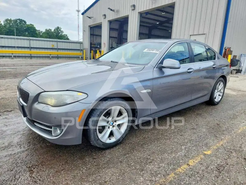 2013 BMW 528 фото