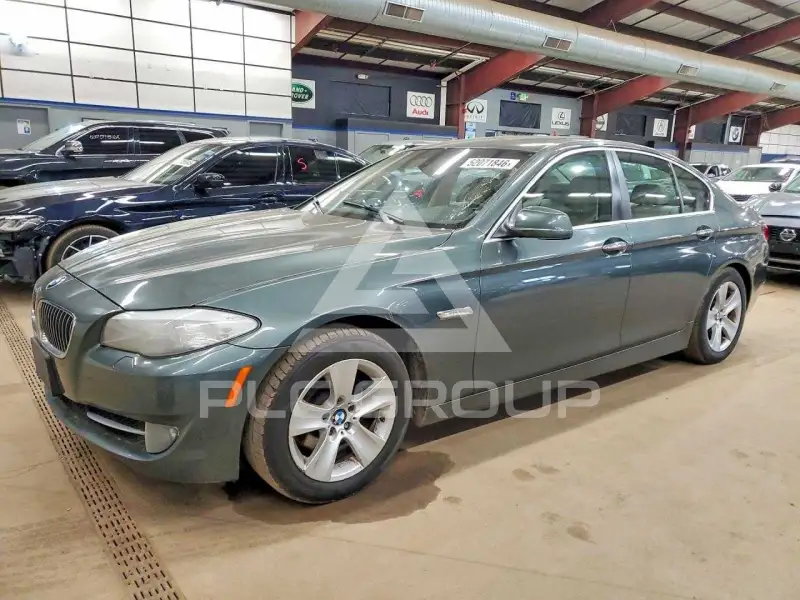 2013 BMW 528 фото