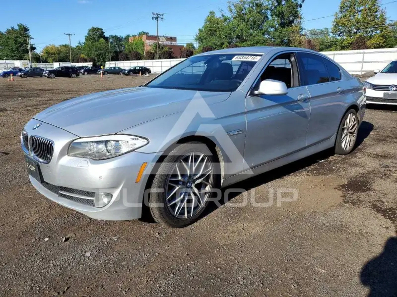2013 BMW 528 фото