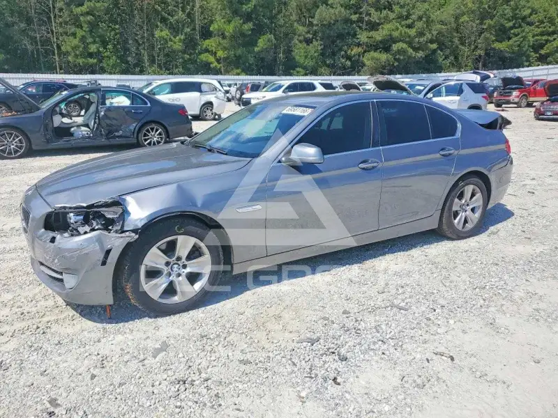 2013 BMW 528 фото