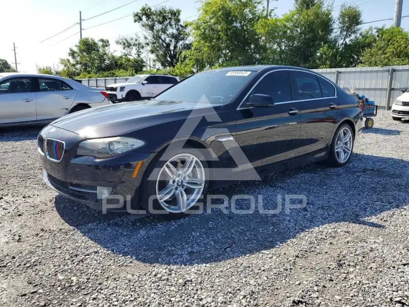 2013 BMW 528 фото