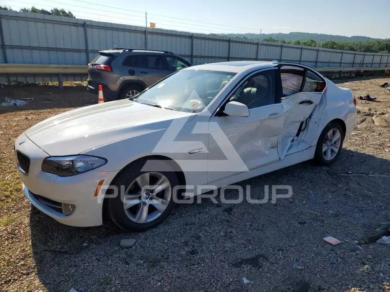 2013 BMW 528 фото