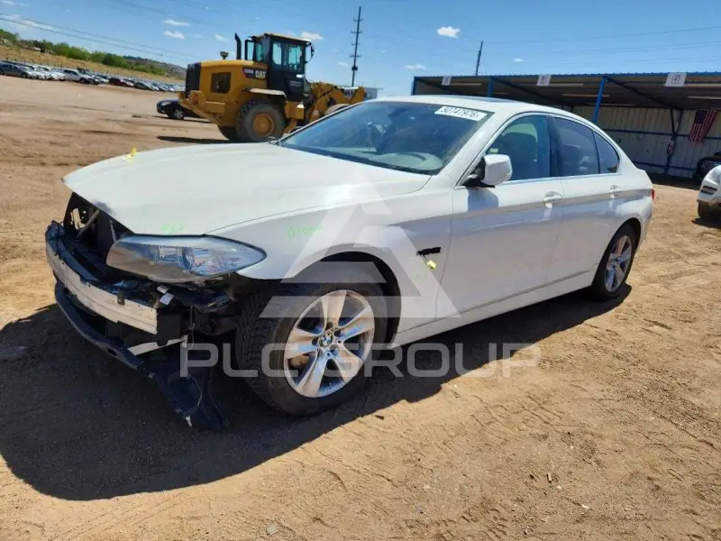 2013 BMW 528 фото