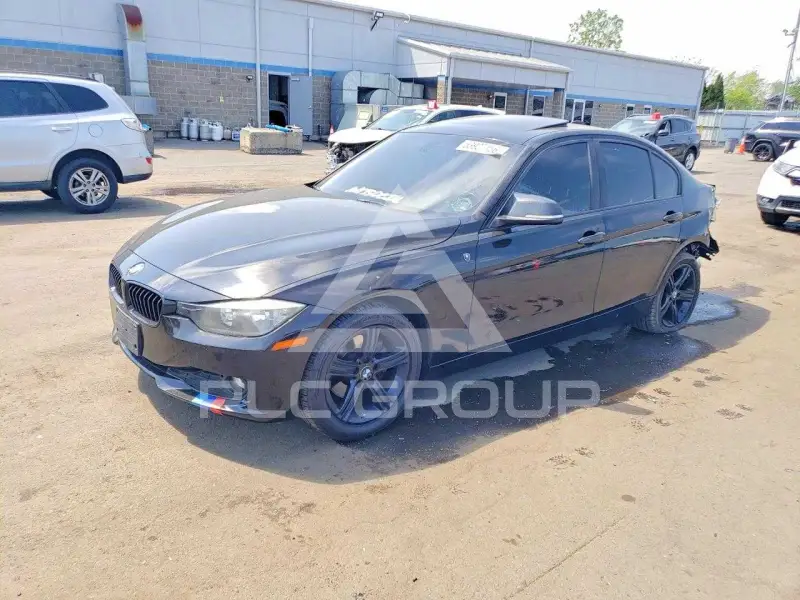 2013 BMW 320 photo