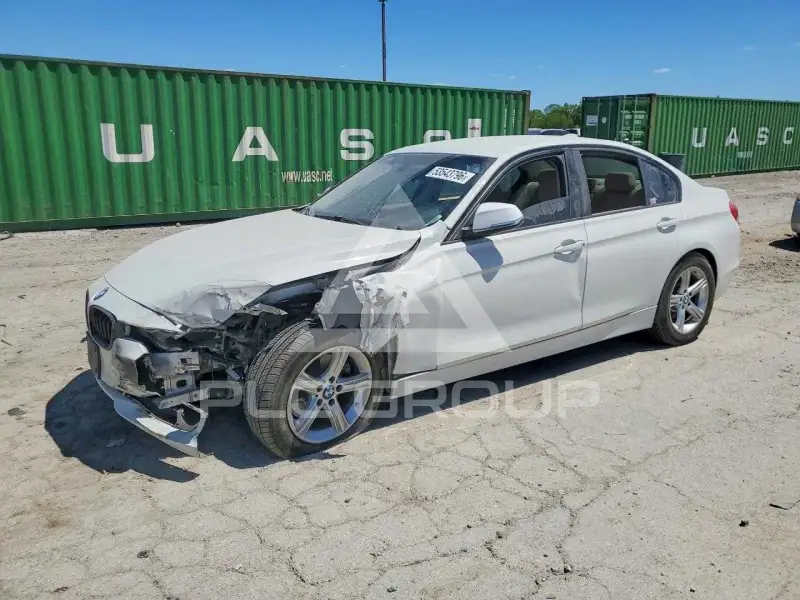 2013 BMW 320 фото