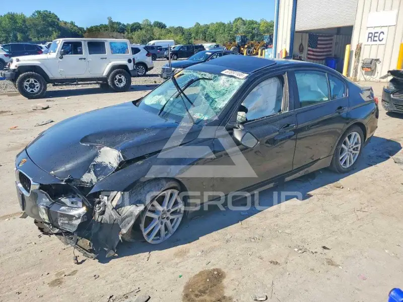 2013 BMW 320 фото